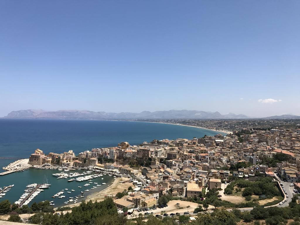 Antico Canale Castellammare del Golfo Bagian luar foto