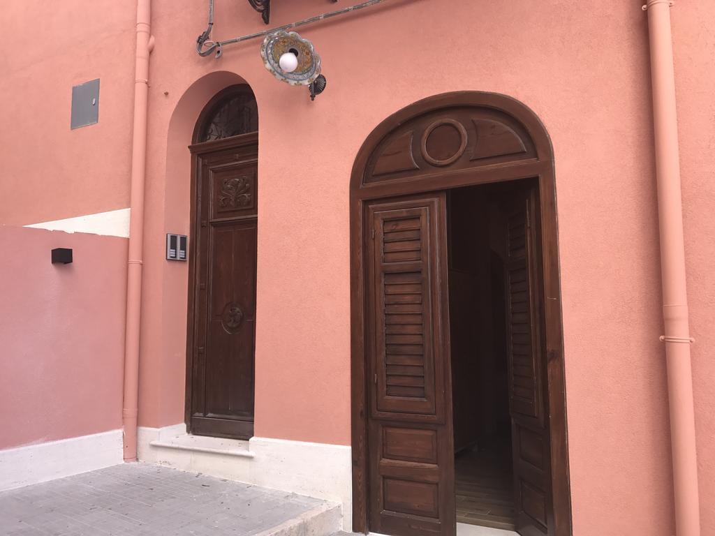 Antico Canale Castellammare del Golfo Bagian luar foto